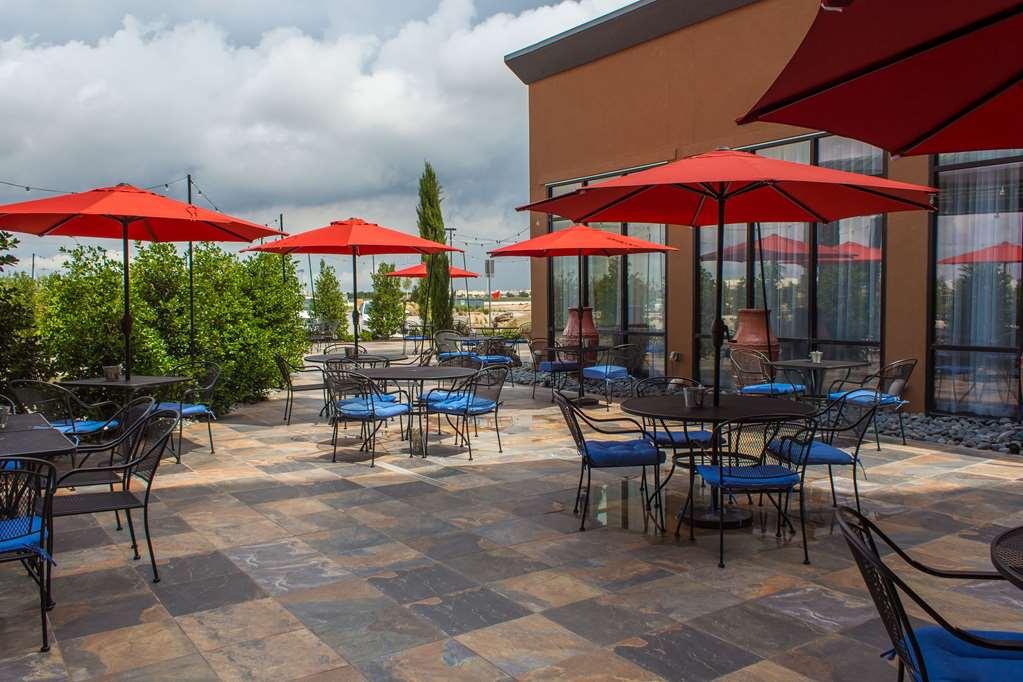 Hotel La Quinta & By Wyndham Southwest 3*