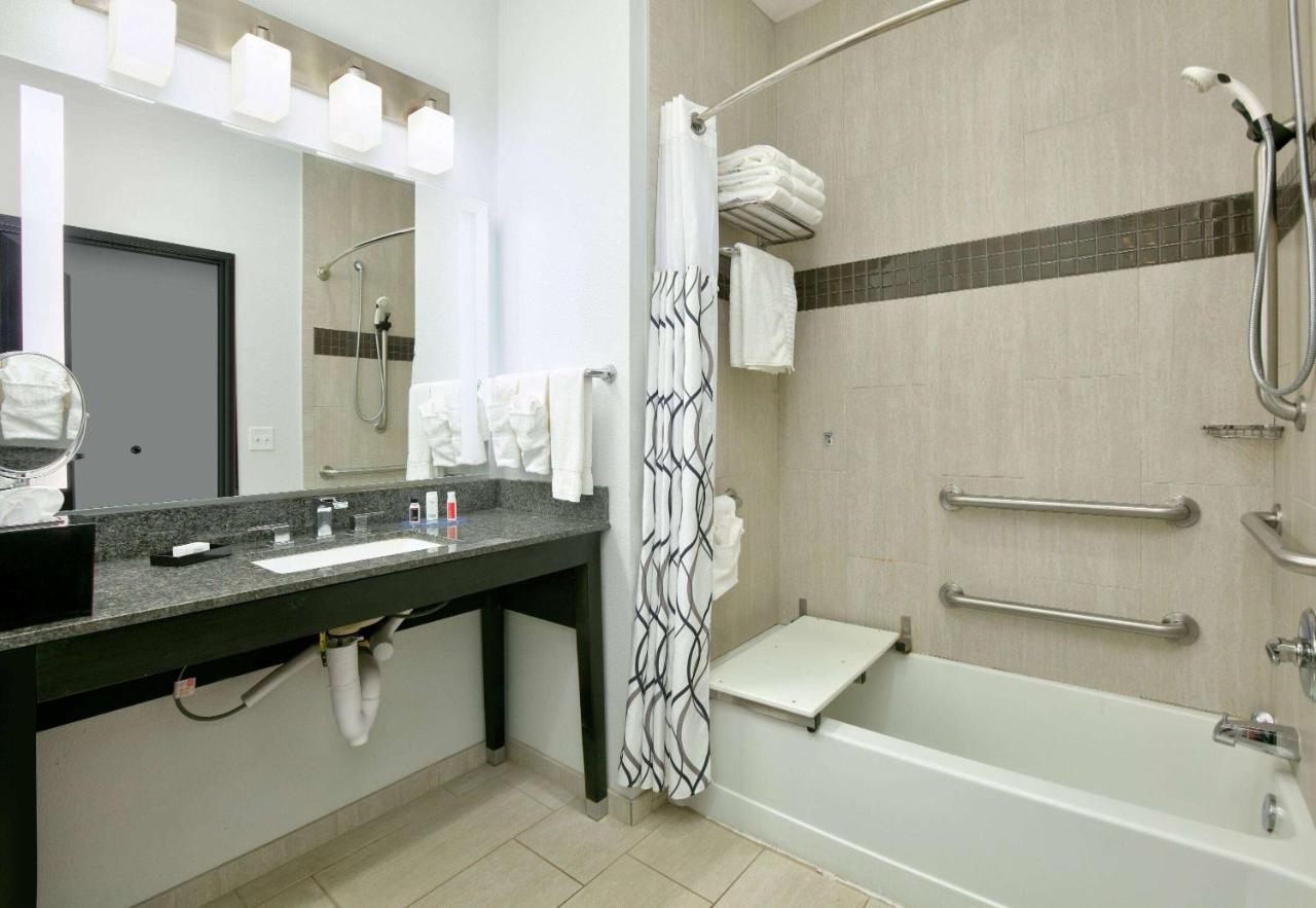 Hotel La Quinta & By Wyndham Southwest